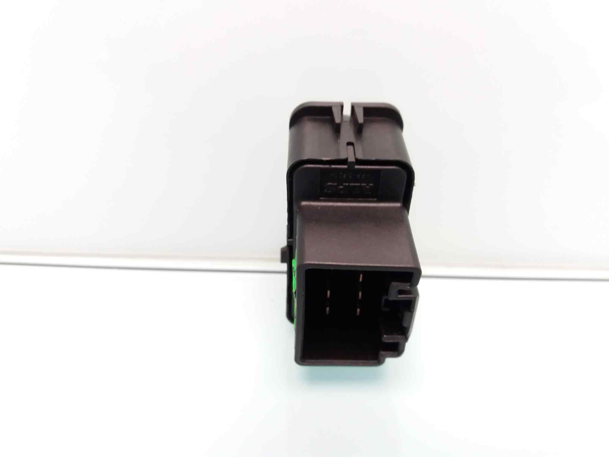 Mando elevalunas delantero derecho LAND ROVER FREELANDER (LN) 2