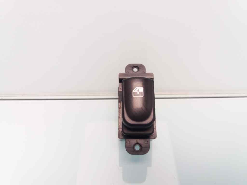 Mando elevalunas delantero derecho HYUNDAI I20
