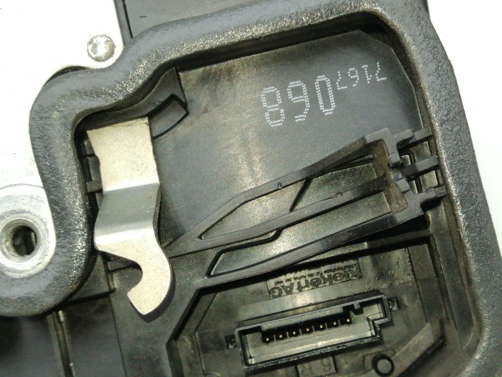Cerradura puerta delantera derecha BMW SERIE 5 BERLINA (E39) 4