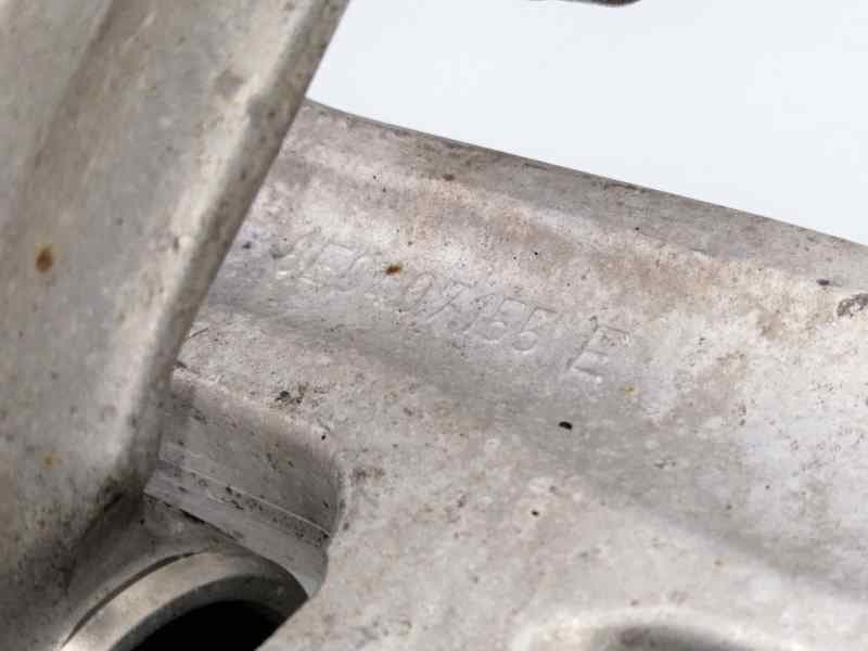 Brazo suspension superior delantero derecho AUDI A4 BERLINA (8E) 2
