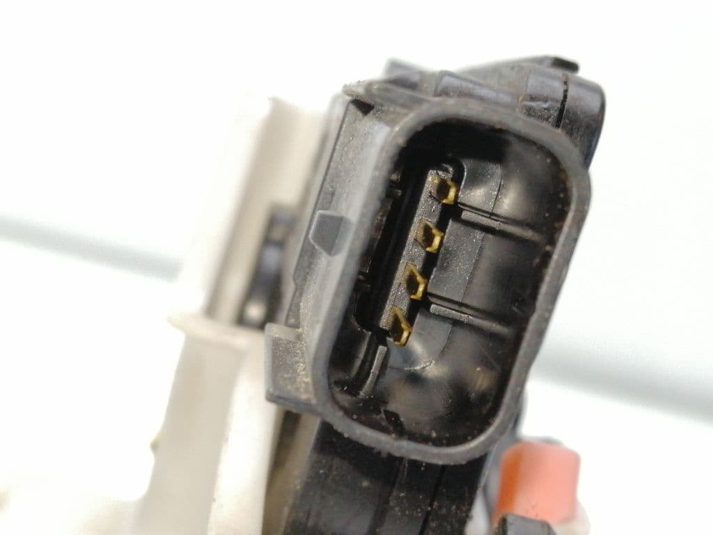 Cerradura puerta trasera derecha KIA PICANTO 4
