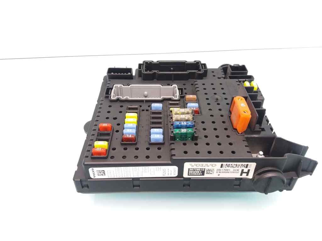 Caja reles / fusibles VOLVO S60 BERLINA 4