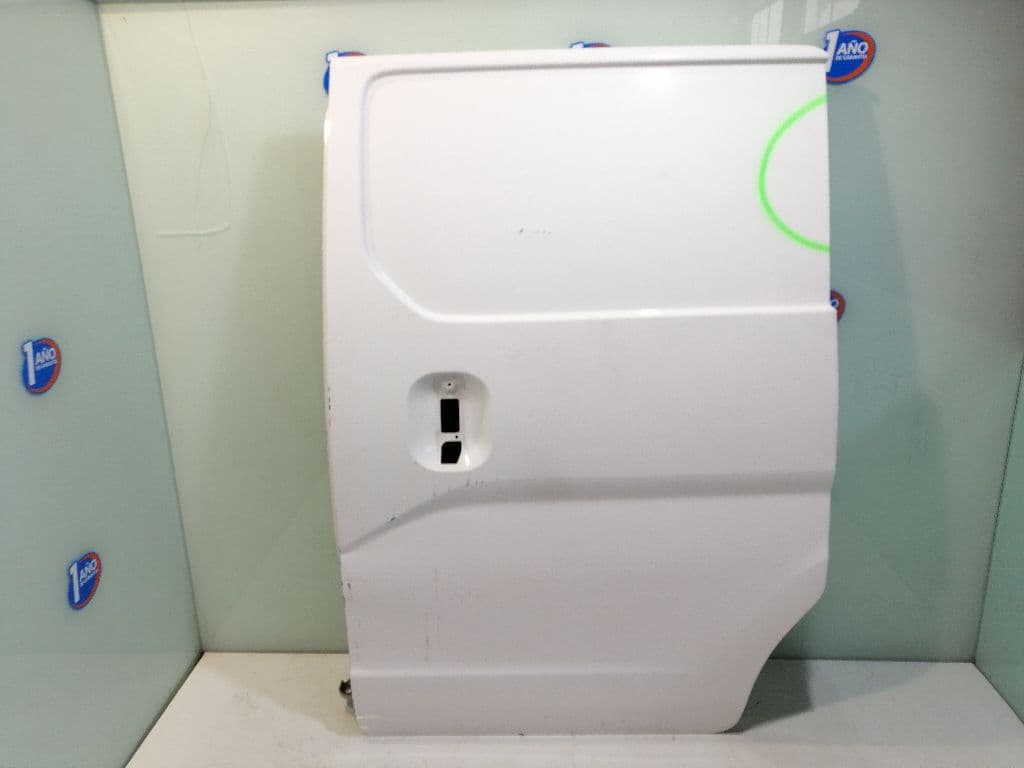Puerta lateral corredera izquierda NISSAN NV 200 (M20)