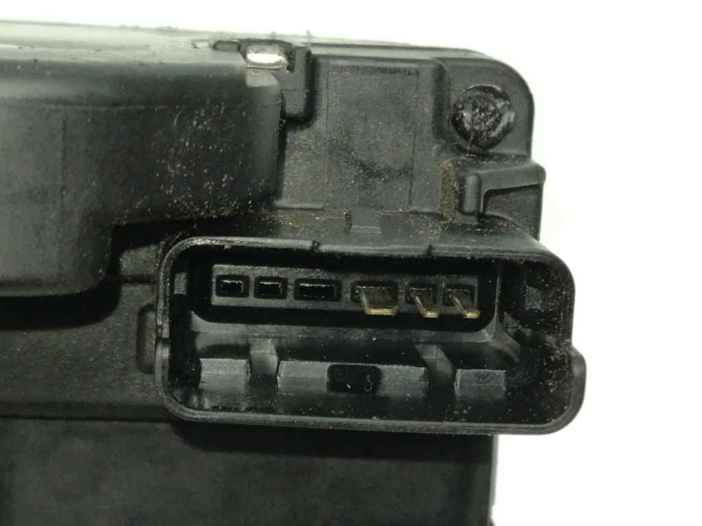 Cerradura puerta delantera derecha NISSAN NV 200 (M20) 2