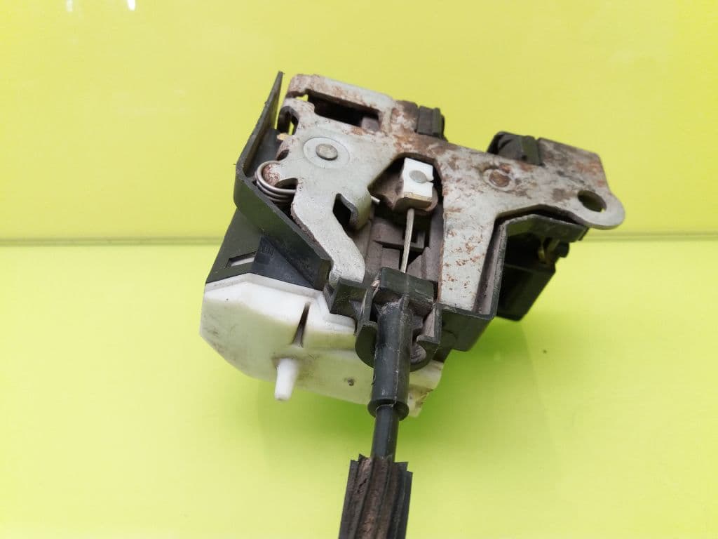 Cerradura puerta delantera derecha RENAULT CLIO II FASE II (B/CB0) 2