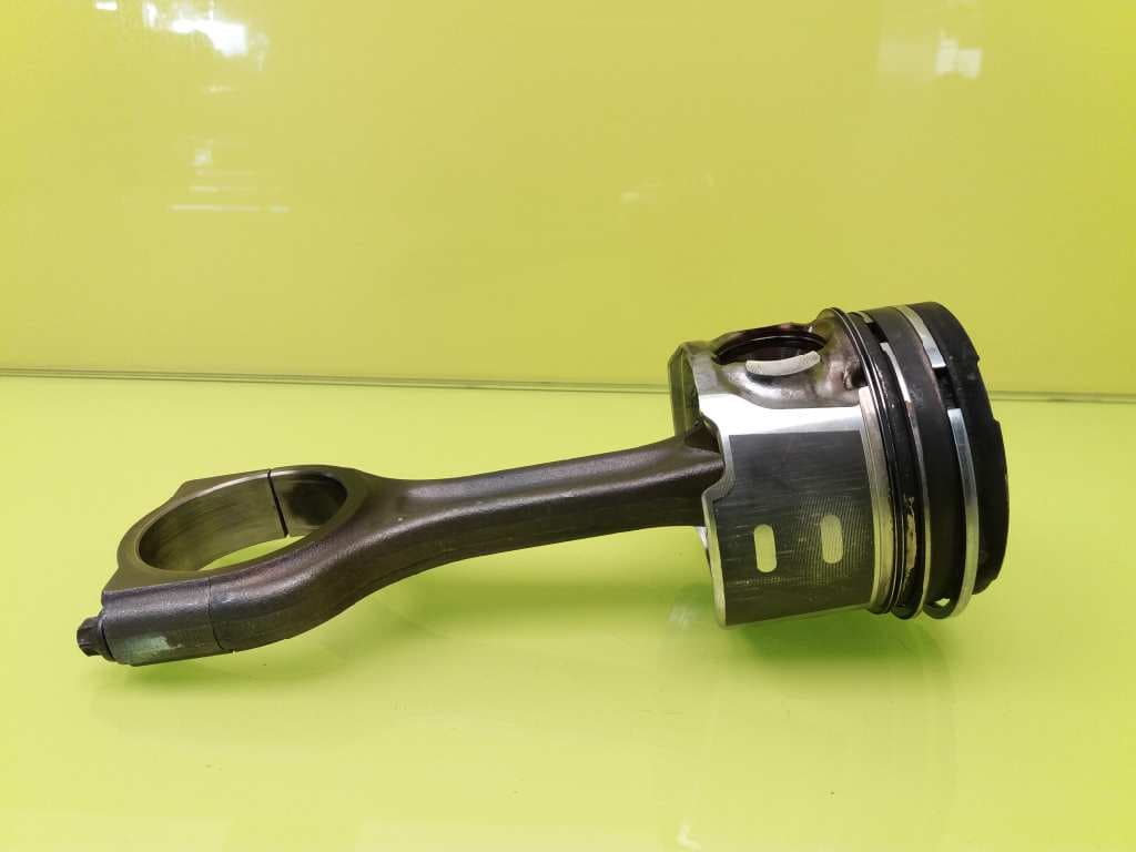 Piston PEUGEOT 307 BREAK / SW (S1)