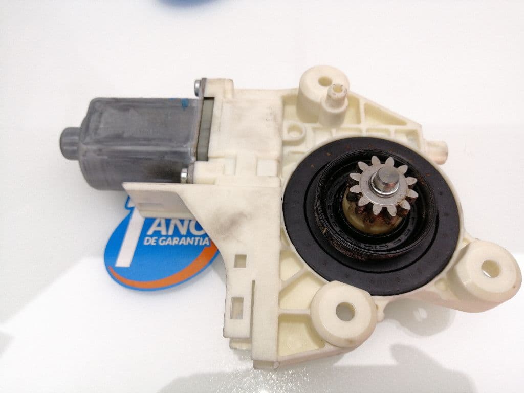 Motor elevalunas delantero derecho FORD FOCUS BERLINA (CAP) 4
