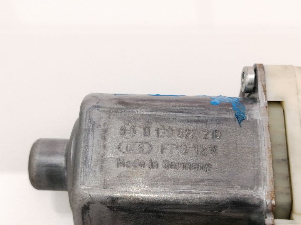 Motor elevalunas delantero derecho FORD FOCUS BERLINA (CAP) 3