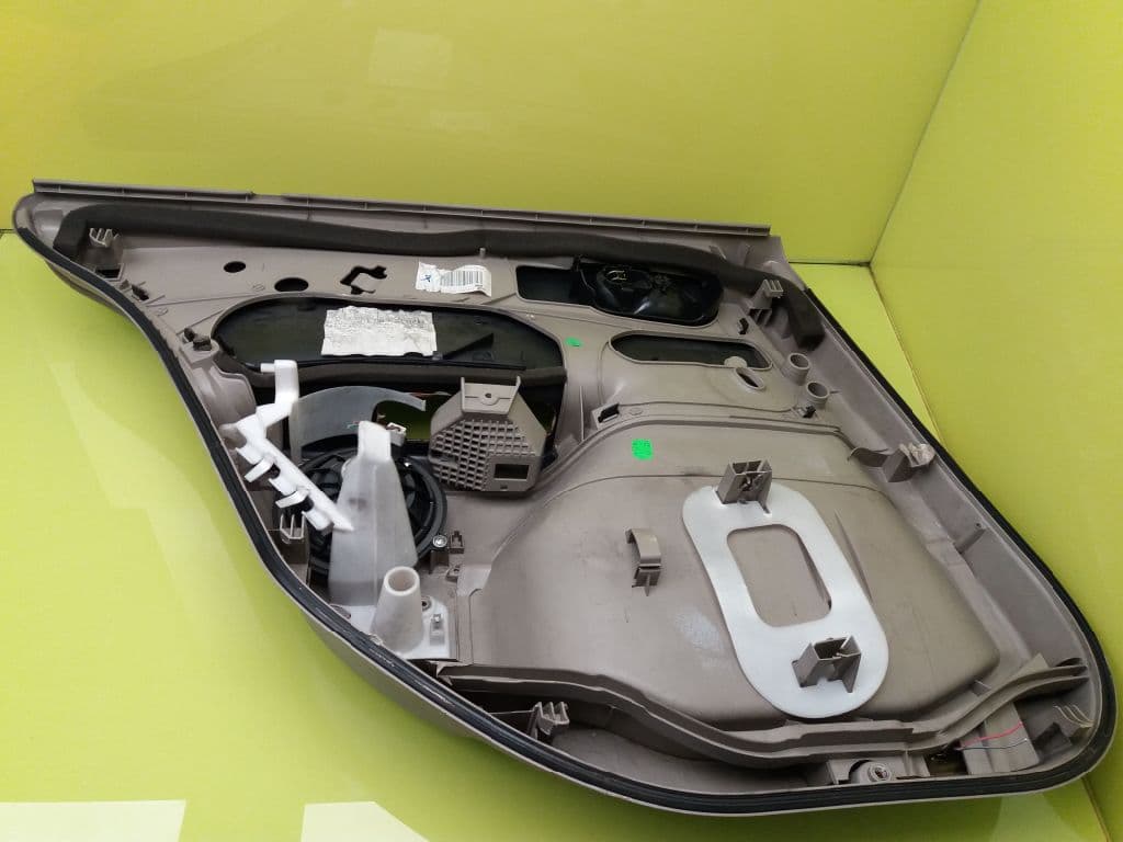 Guarnecido puerta trasera derecha RENAULT MEGANE II BERLINA 3P 3