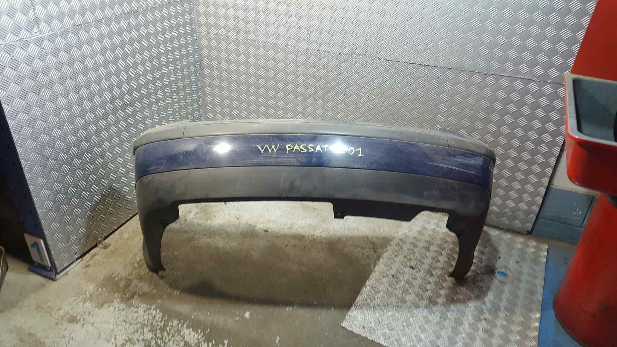 Paragolpes trasero VOLKSWAGEN PASSAT BERLINA (3A2)