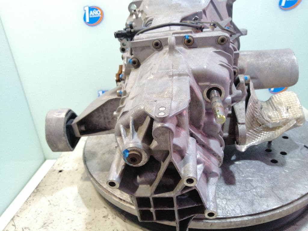 Caja cambios VOLKSWAGEN PASSAT BERLINA (3A2) 4