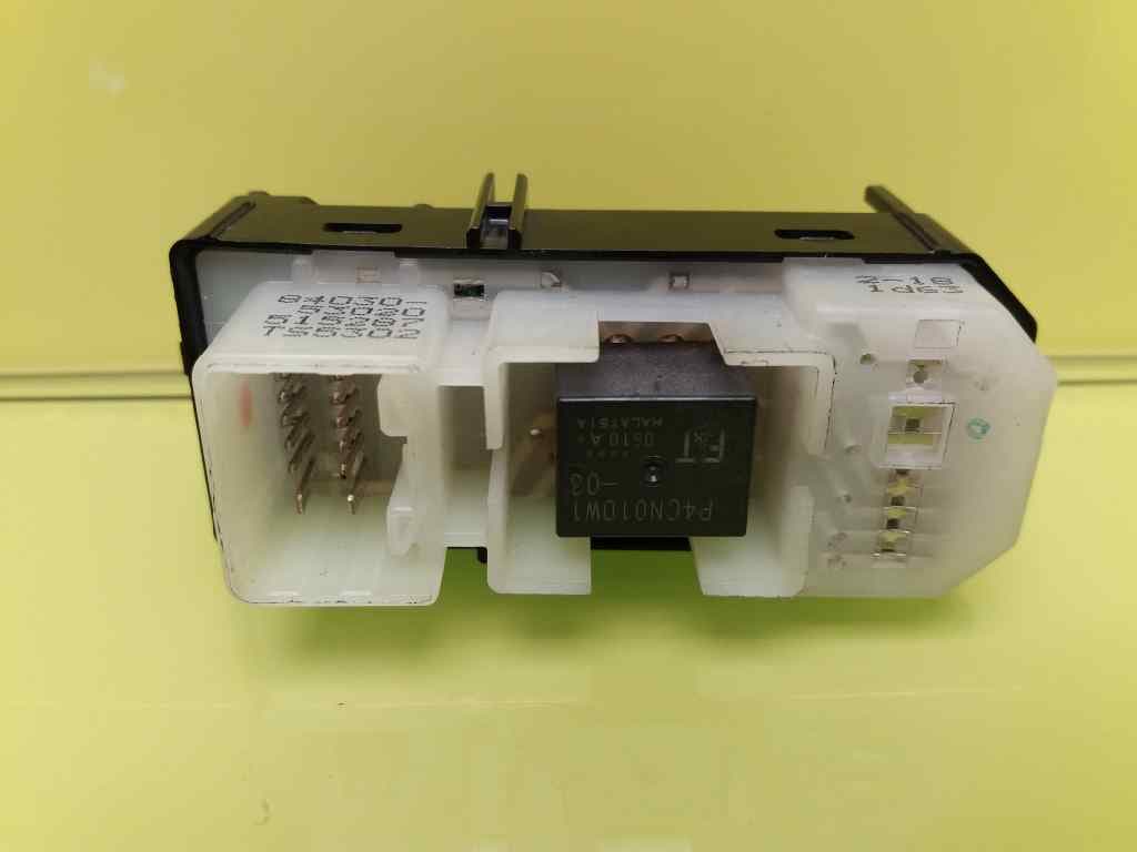 Mando elevalunas trasero derecho LEXUS IS 2