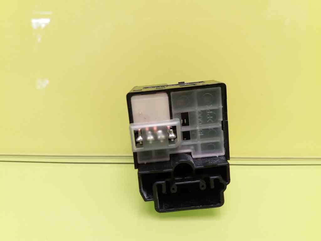Mando retrovisor LEXUS IS 4