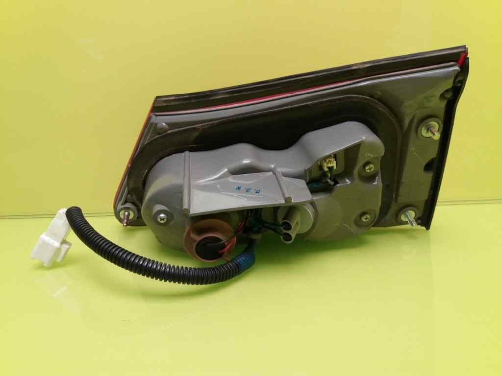 Piloto trasero izquierdo LEXUS IS 4