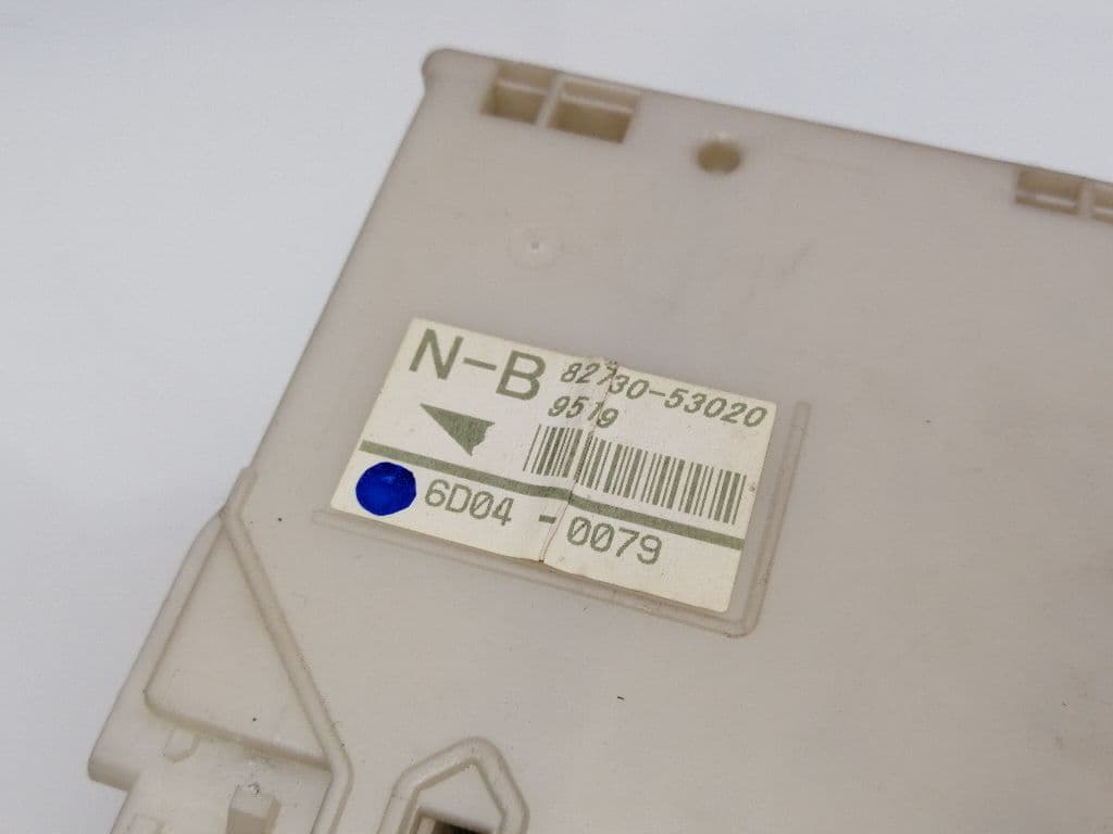 Caja reles / fusibles LEXUS IS 4
