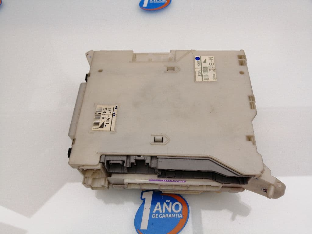 Caja reles / fusibles LEXUS IS 3