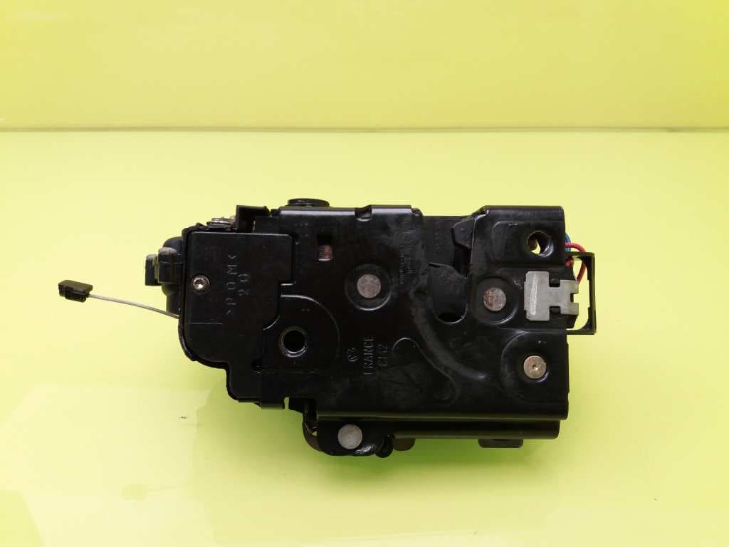 Cerradura puerta trasera izquierda SEAT TOLEDO (1L)