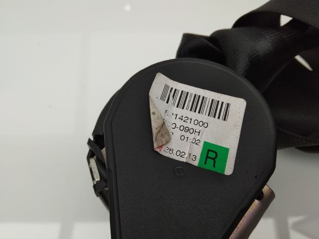Cinturon seguridad trasero izquierdo AUDI A4 AVANT (8E) 2