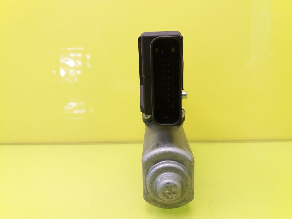 Motor elevalunas trasero izquierdo VOLKSWAGEN JETTA (165/167) 4