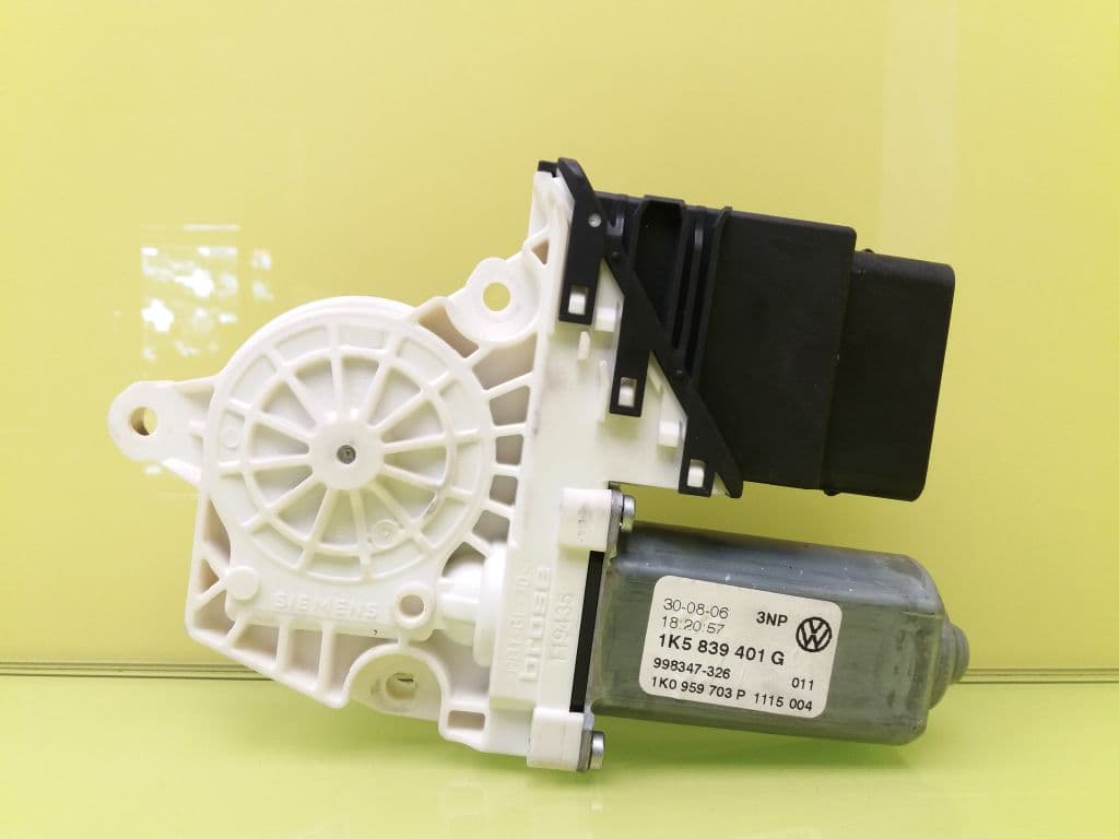 Motor elevalunas trasero izquierdo VOLKSWAGEN JETTA (165/167)