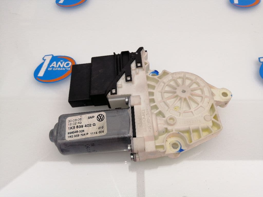 Motor elevalunas trasero derecho VOLKSWAGEN JETTA (165/167)