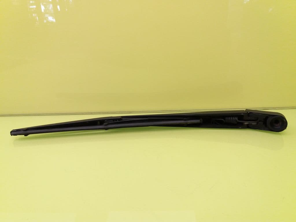 Brazo limpia trasero MAZDA 6 BERLINA (GG) 2