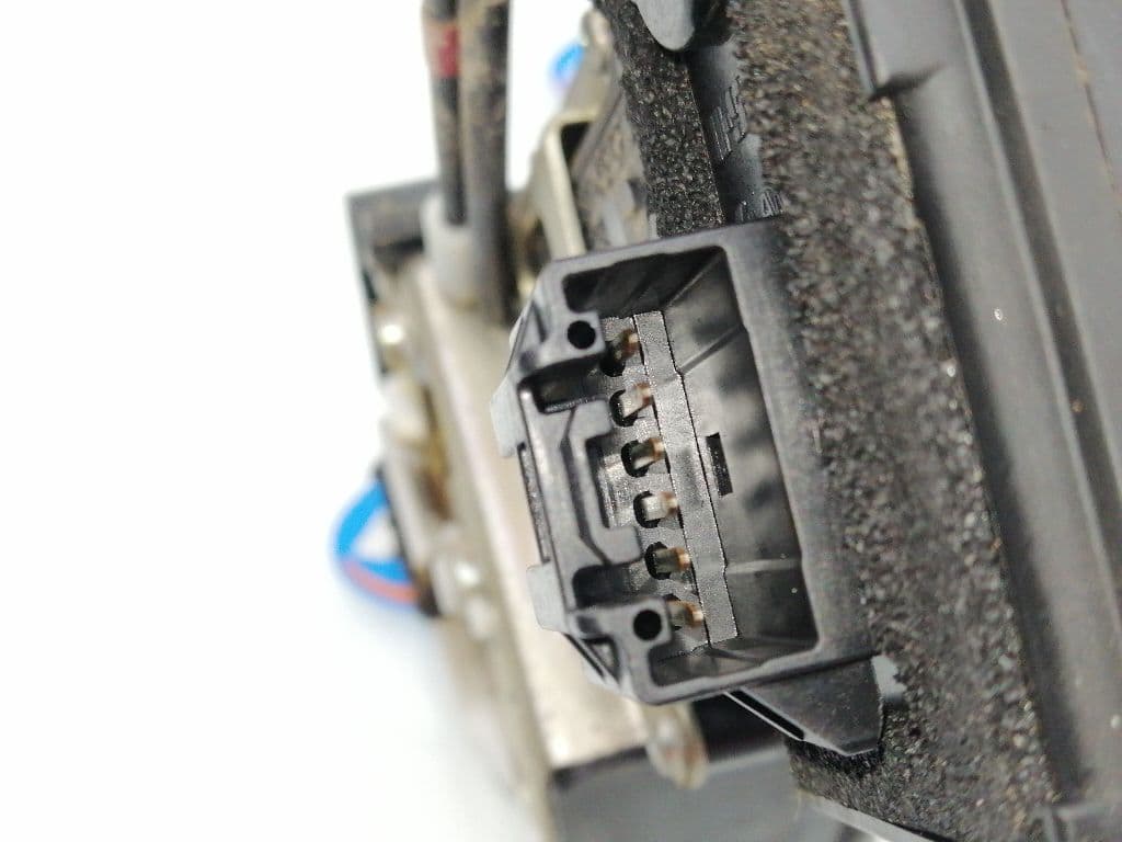 Cerradura puerta trasera izquierda MAZDA 6 BERLINA (GG) 2