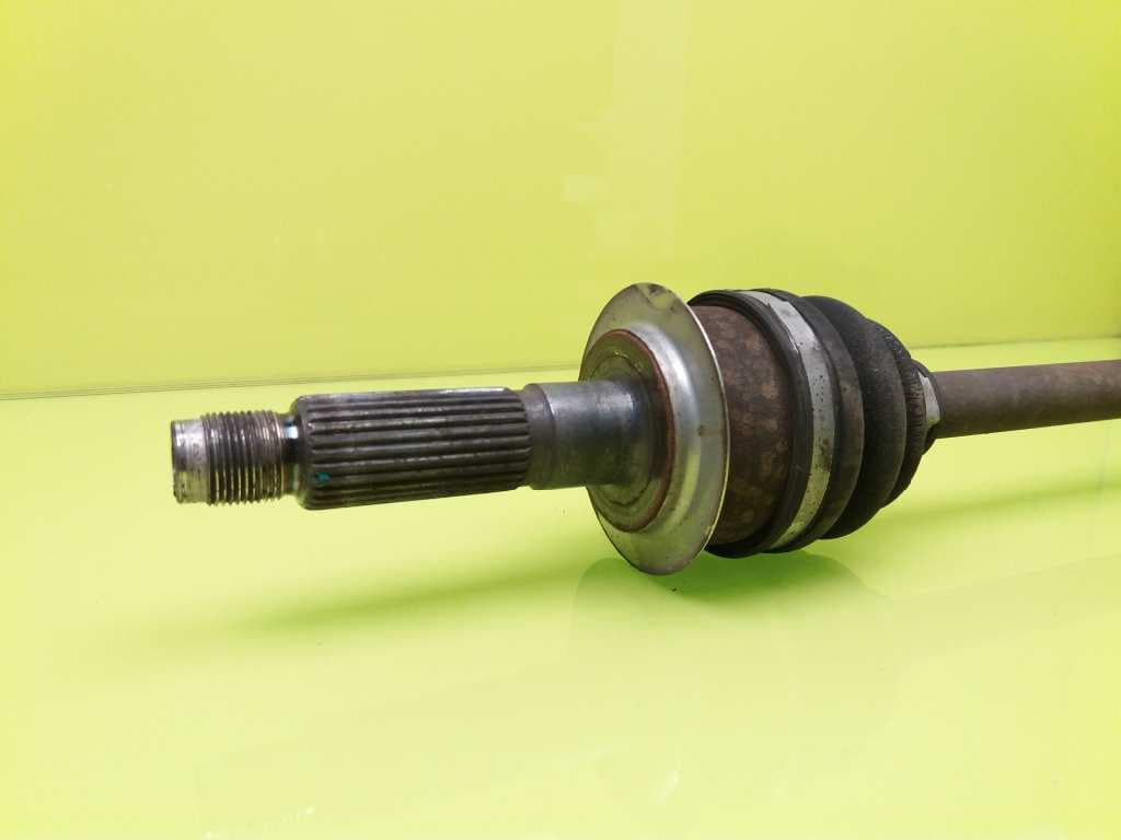 Recambio SUBARU IMPREZA G12 ref. 28421FG010 5