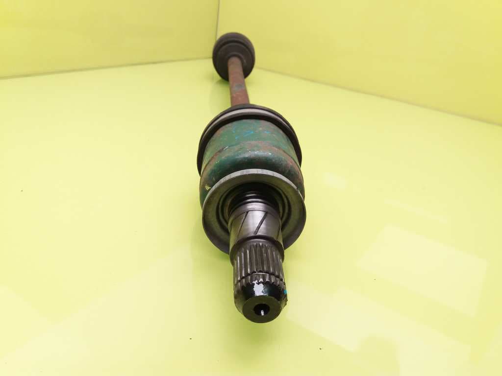 Recambio SUBARU IMPREZA G12 ref. 28421FG010 2