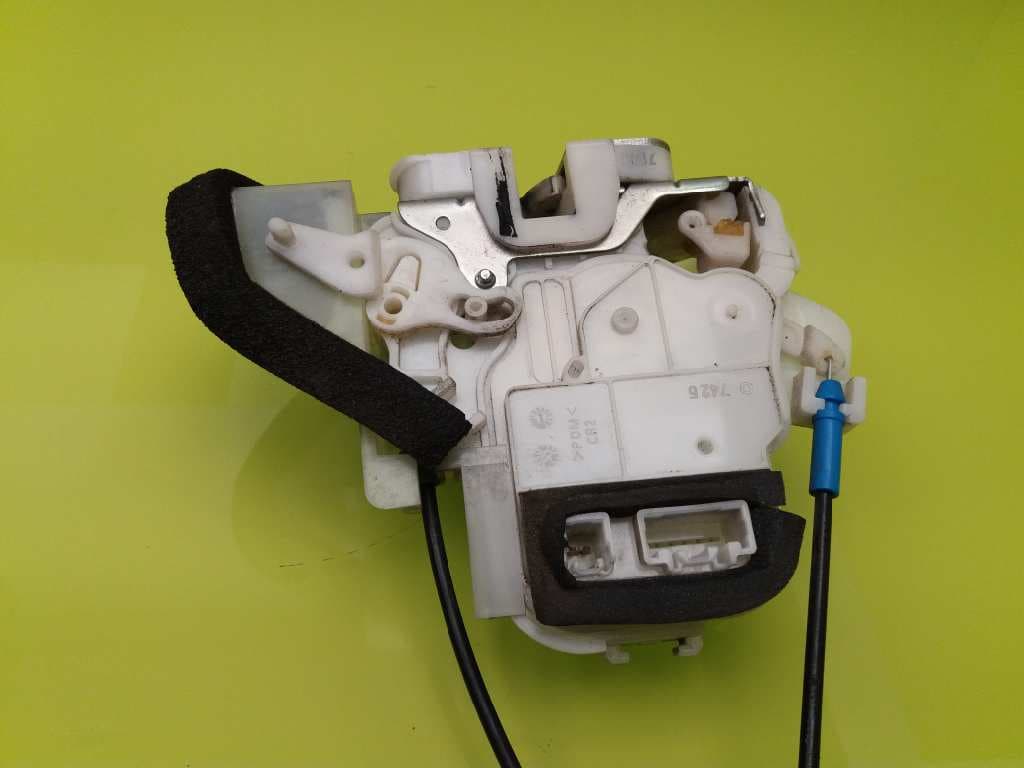 Cerradura puerta trasera derecha SUBARU IMPREZA G12 2