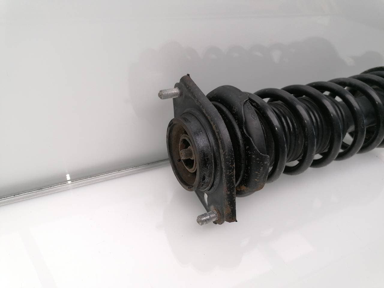 Amortiguador trasero izquierdo SUBARU IMPREZA G12 3