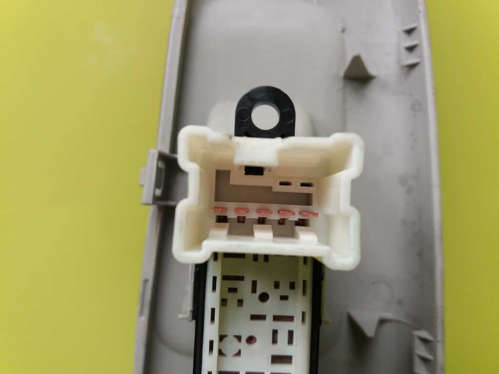 Mando elevalunas trasero derecho SUBARU IMPREZA G12 5