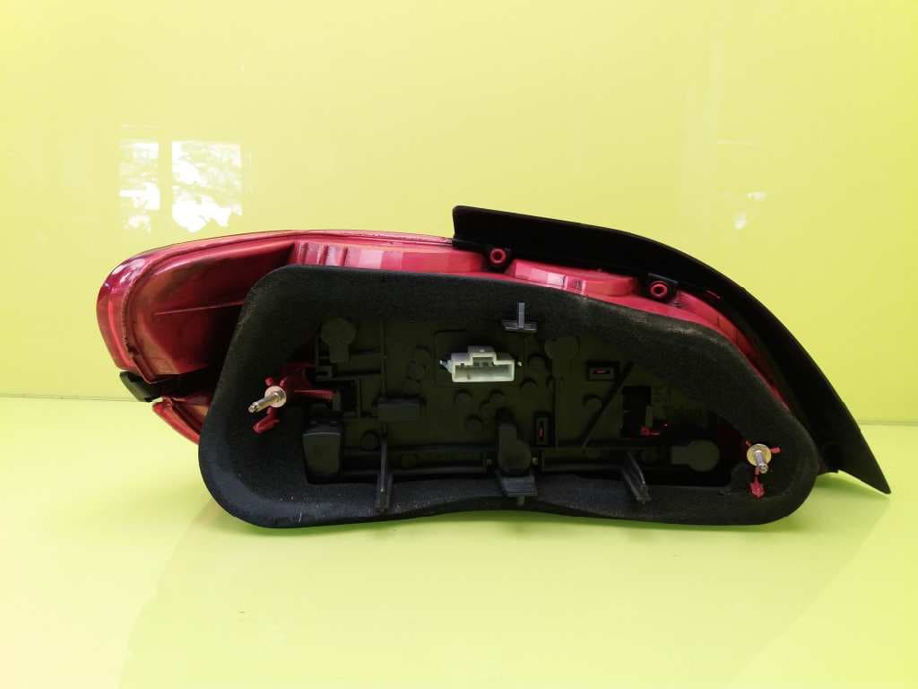 Piloto trasero derecho PEUGEOT 406 BERLINA (S1/S2) 4