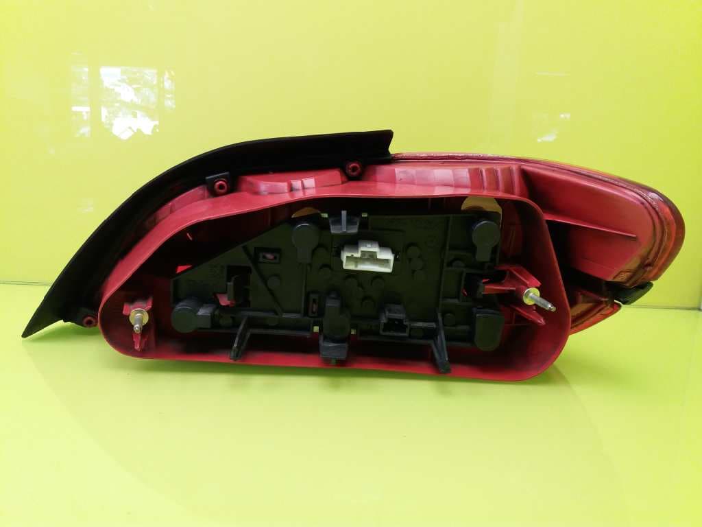Piloto trasero izquierdo PEUGEOT 406 BERLINA (S1/S2) 2