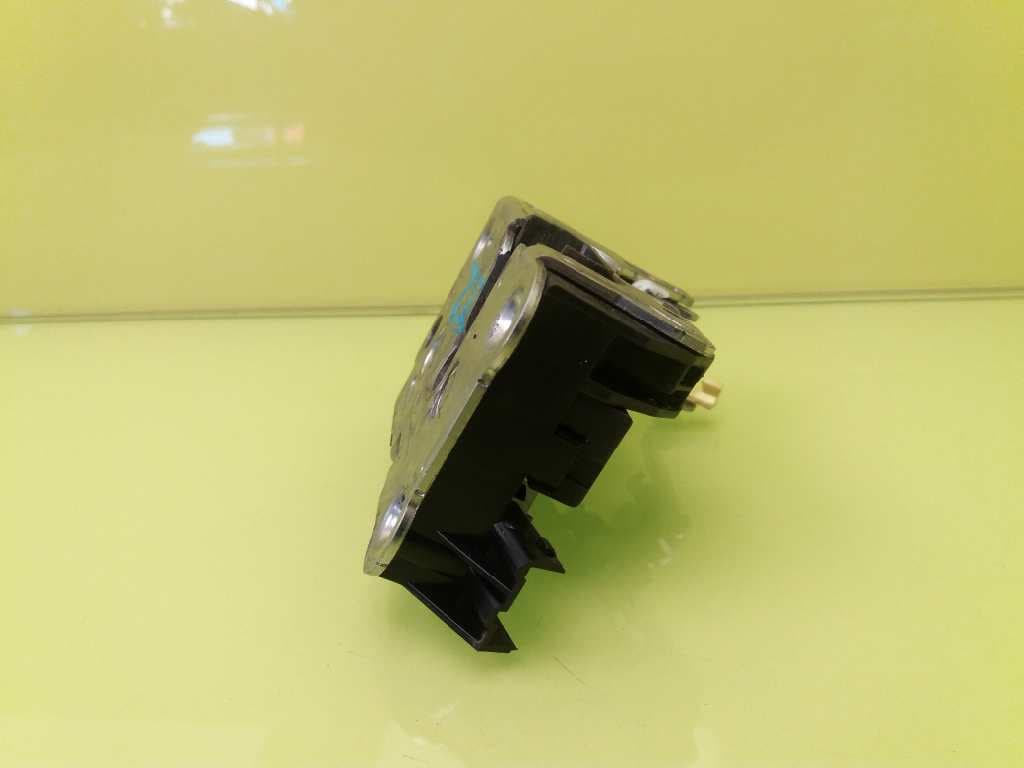 Cerradura puerta delantera izquierda IVECO DAILY 5