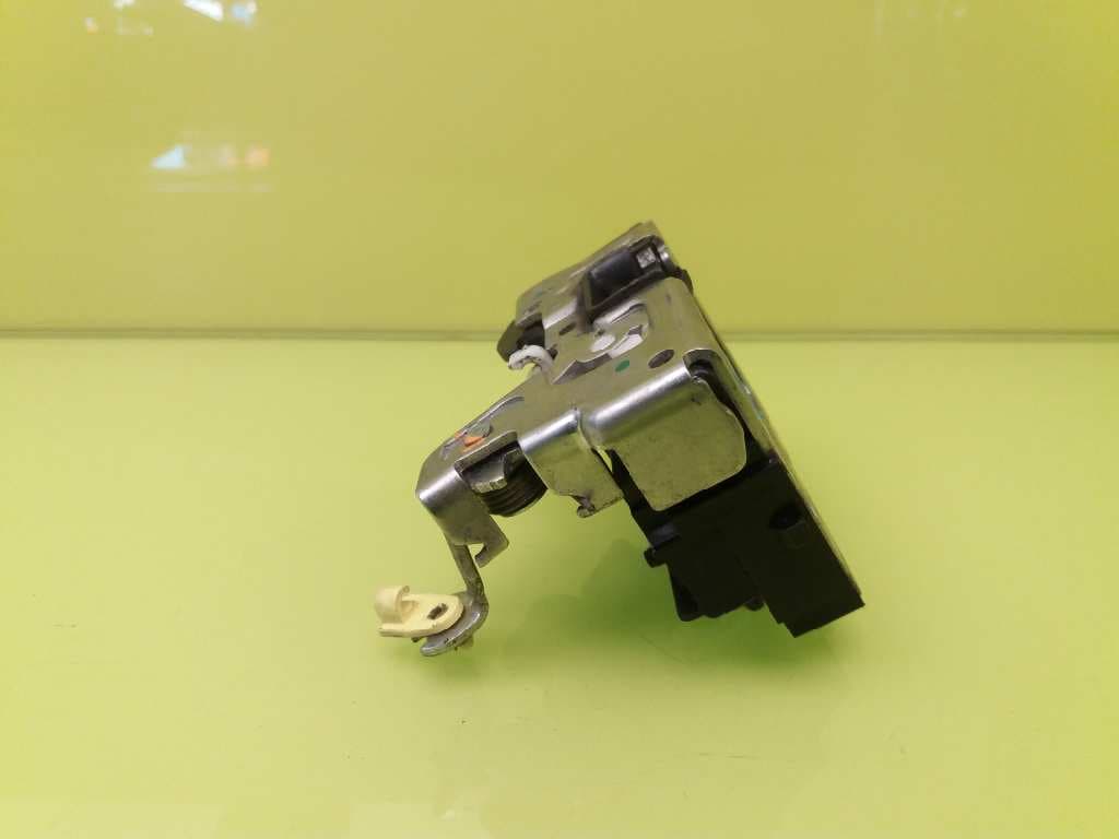 Cerradura puerta delantera izquierda IVECO DAILY 2