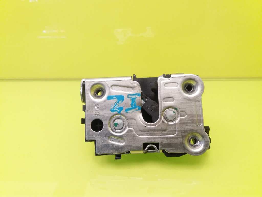 Cerradura puerta delantera izquierda IVECO DAILY
