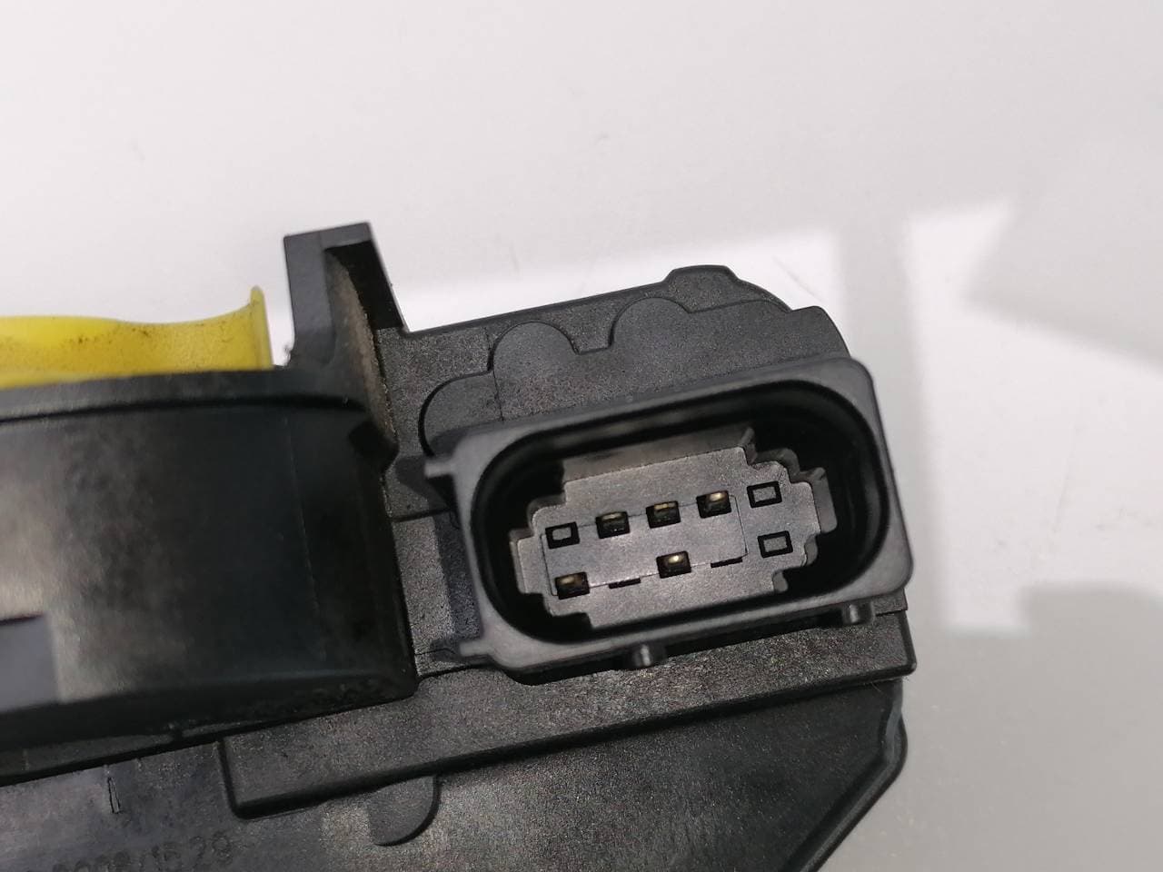 Cerradura puerta trasera izquierda OPEL INSIGNIA SPORTS TOURER 4