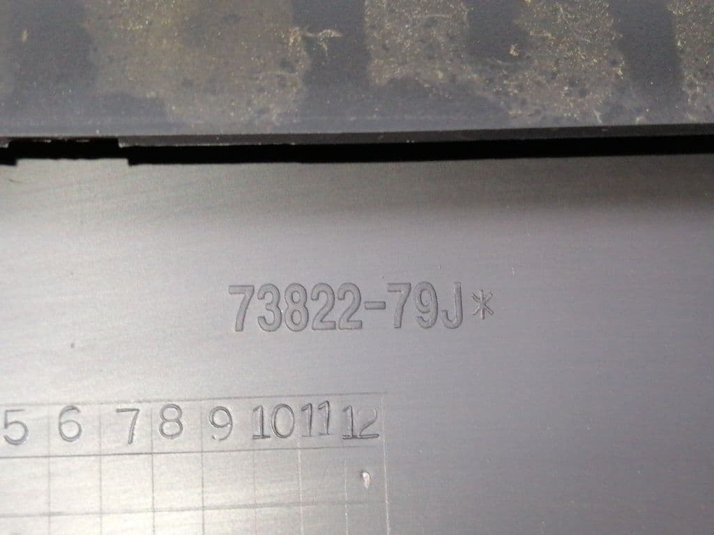 Plastico SUZUKI SX4 4