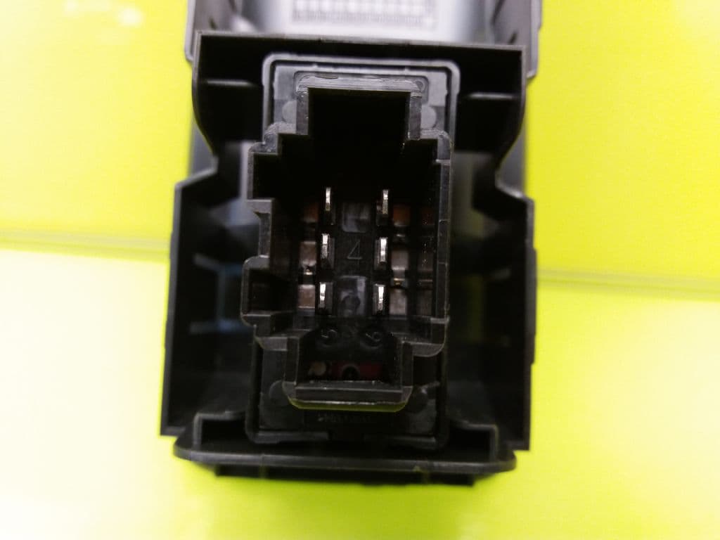 Mando elevalunas delantero derecho SEAT MII (KF1) 5