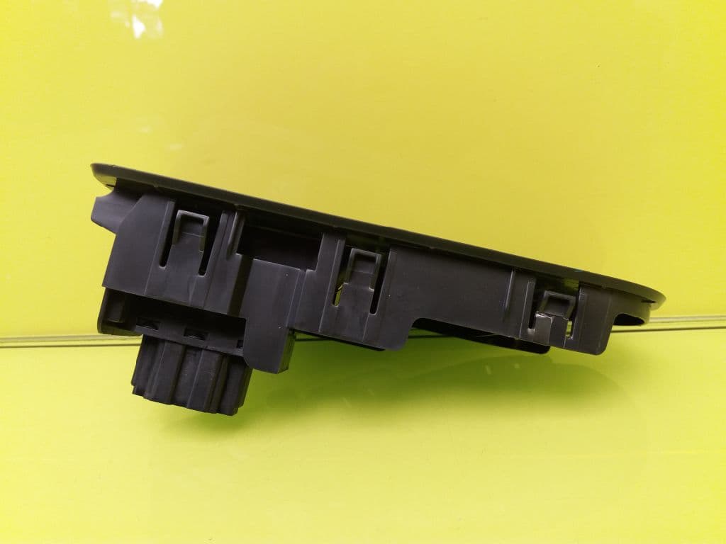 Mando elevalunas delantero derecho SEAT MII (KF1) 4