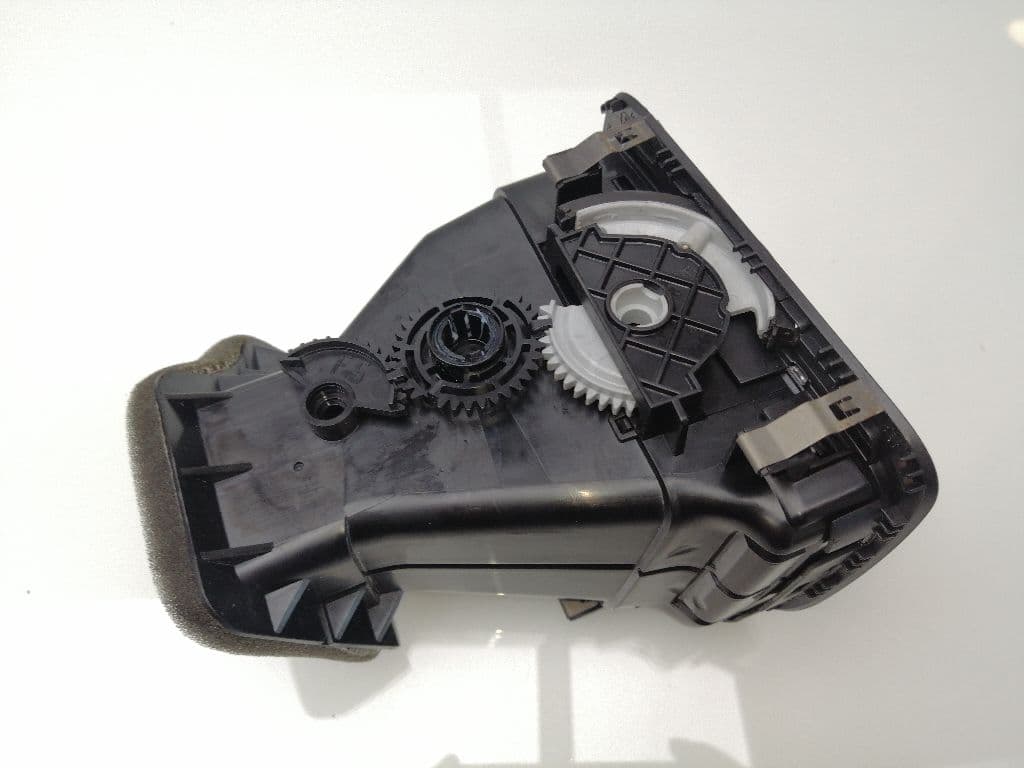 Plastico VOLKSWAGEN GOLF VI VARIANT (AJ5) 3
