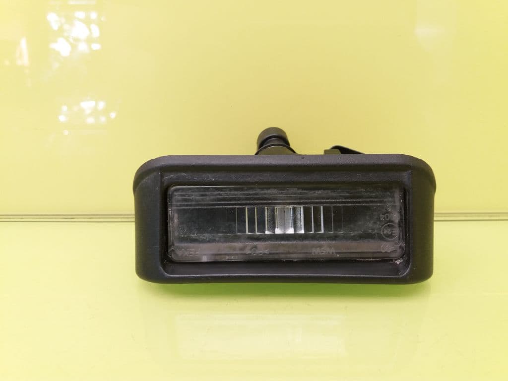 Piloto matricula PEUGEOT BIPPER