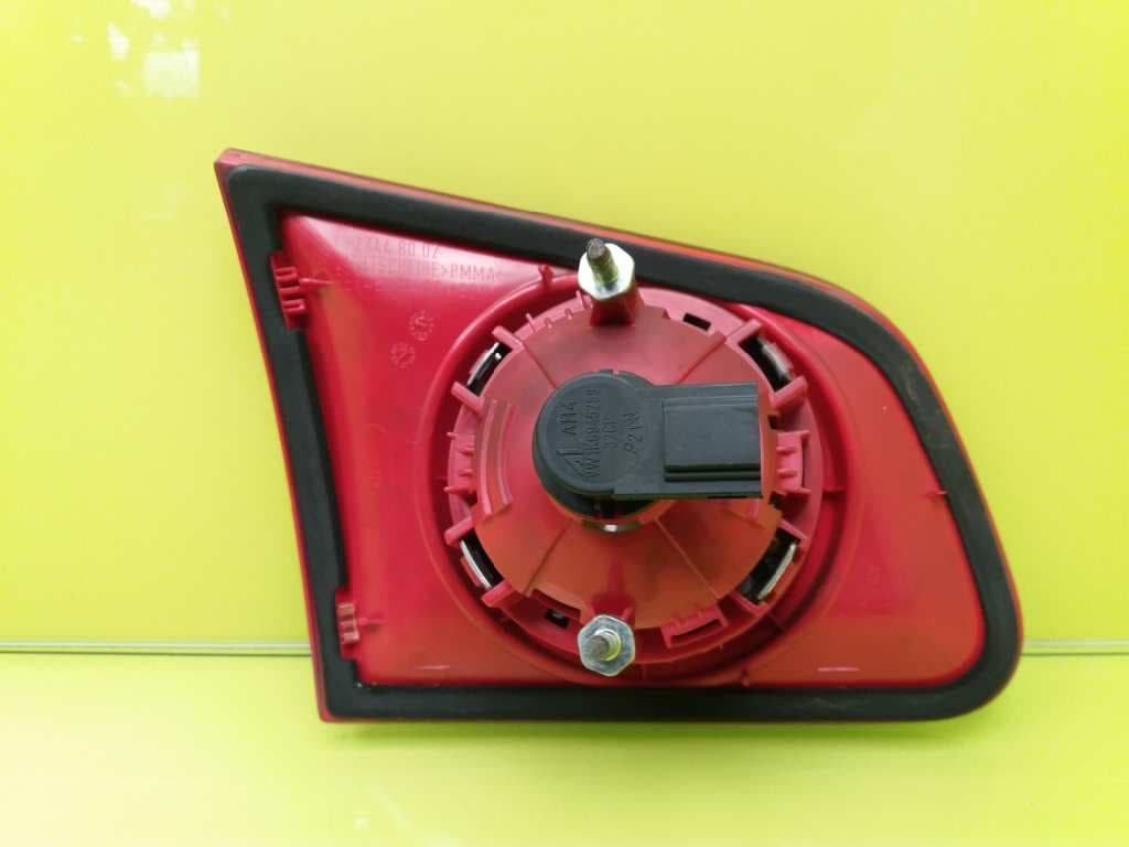 Piloto trasero derecho VOLKSWAGEN PASSAT VARIANT (3A5) 3
