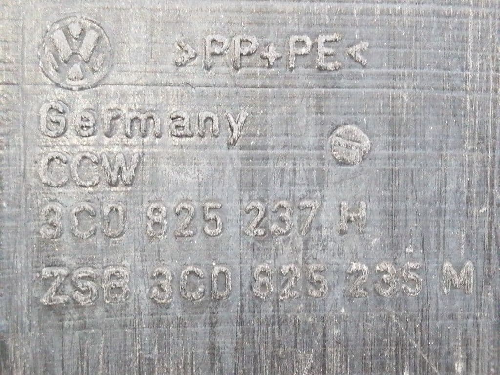 Cubrecarter VOLKSWAGEN PASSAT VARIANT (3A5) 2