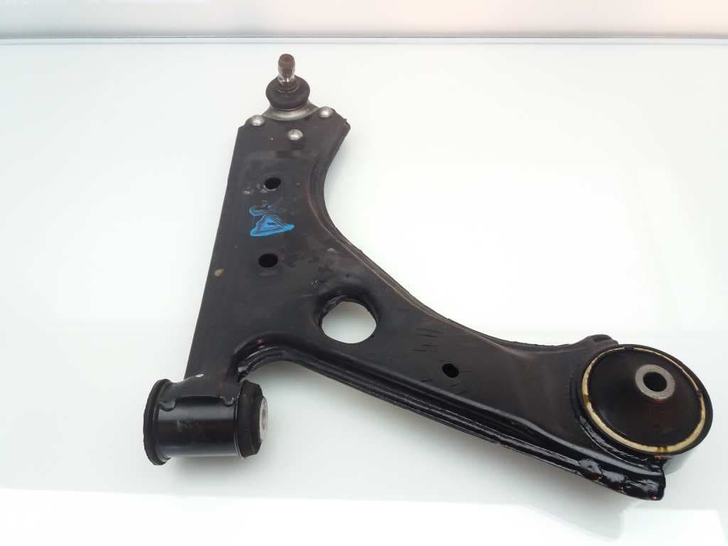 Brazo suspension inferior delantero derecho OPEL CORSA E