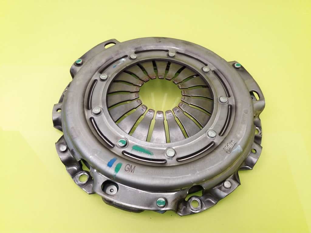 Kit embrague OPEL CORSA E 2