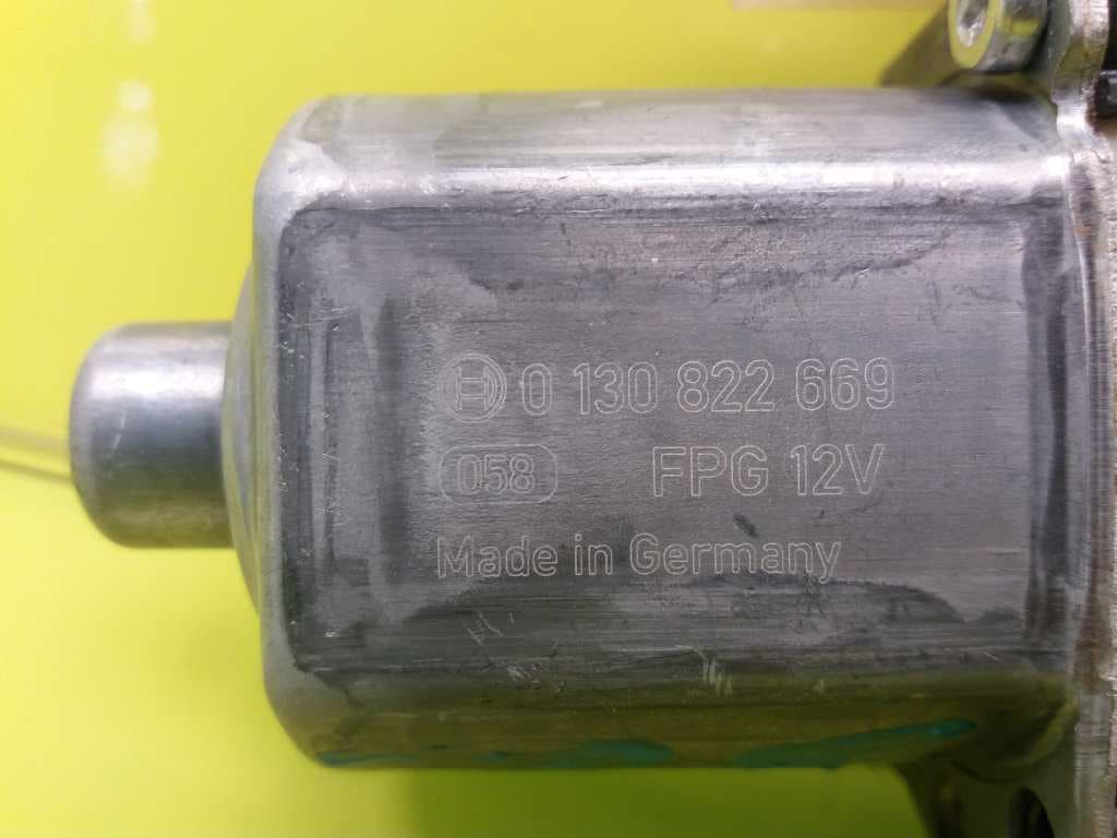 Motor elevalunas trasero izquierdo AUDI A4 BERLINA (8E) 2