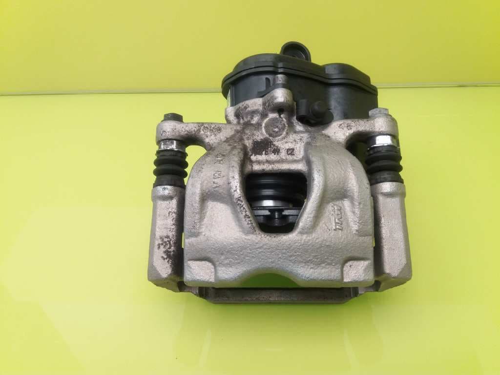 Recambio AUDI A4 BERLINA (8E) ref. 8W0405AT
