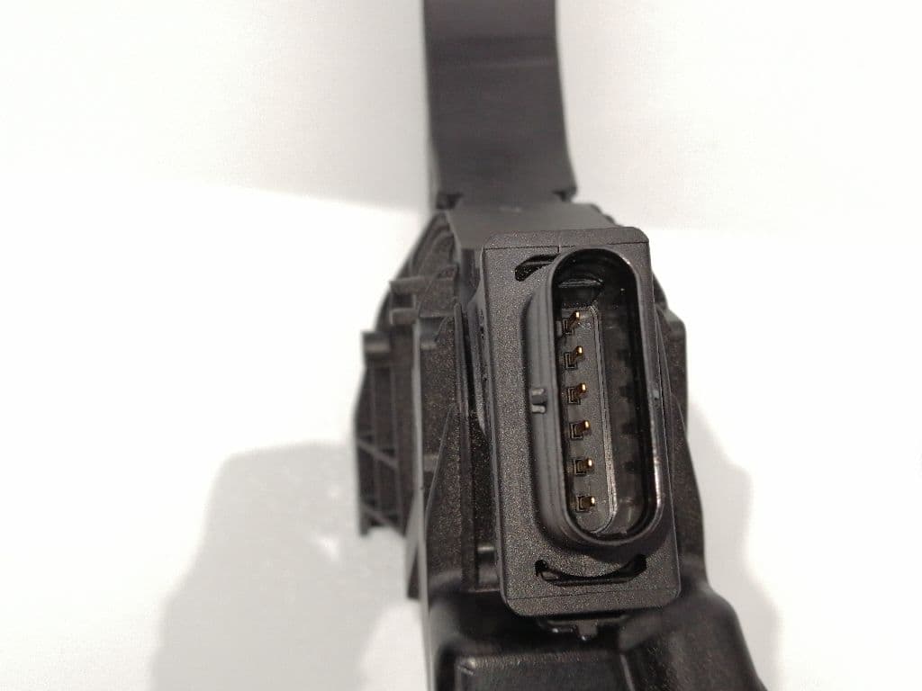 Pedal acelerador AUDI A4 BERLINA (8E) 3